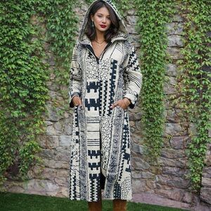 RARE MARIA CORNEJO FOR BARNEYS Cream and Black Aztec Print Long Line Cardigan, 0